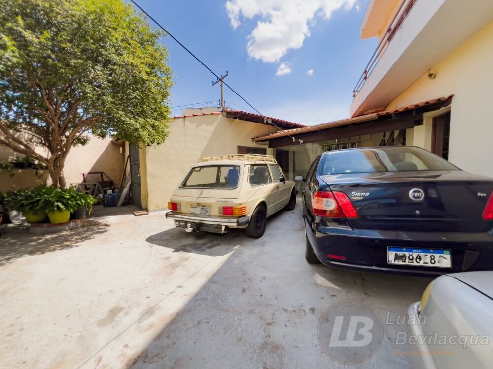 Casa à venda com 4 quartos, 258m² - Foto 12