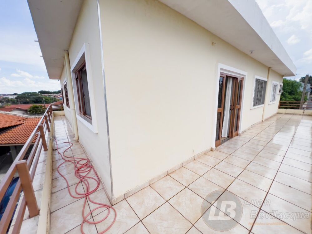 Casa à venda com 4 quartos, 258m² - Foto 29