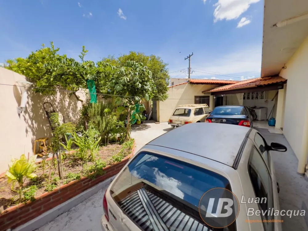 Casa, 4 quartos, 258 m² - Foto 1