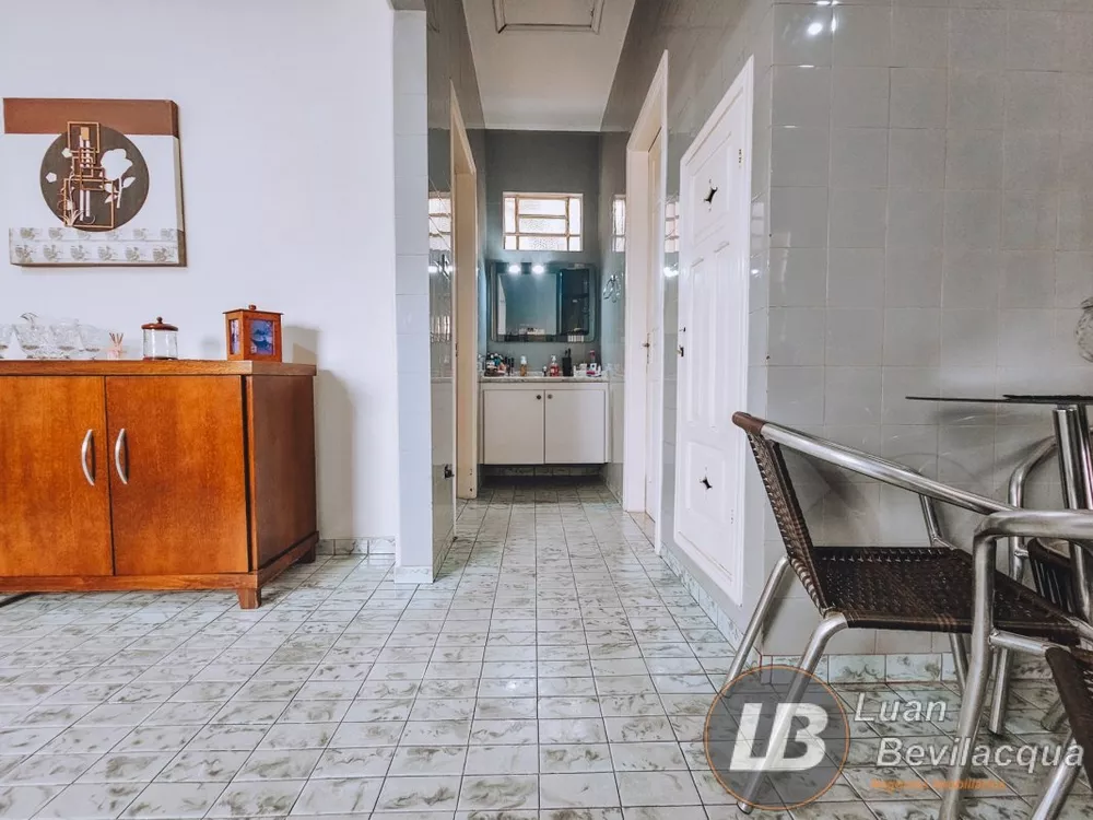Casa, 3 quartos, 212 m² - Foto 1