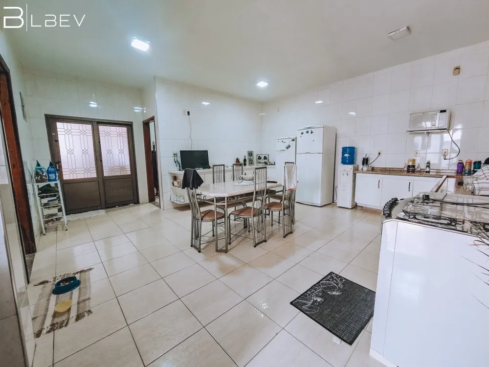 Casa, 3 quartos, 212 m² - Foto 10