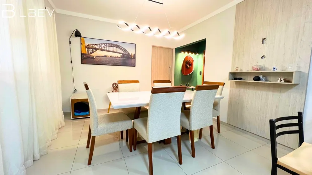 Casa, 4 quartos, 172 m² - Foto 2