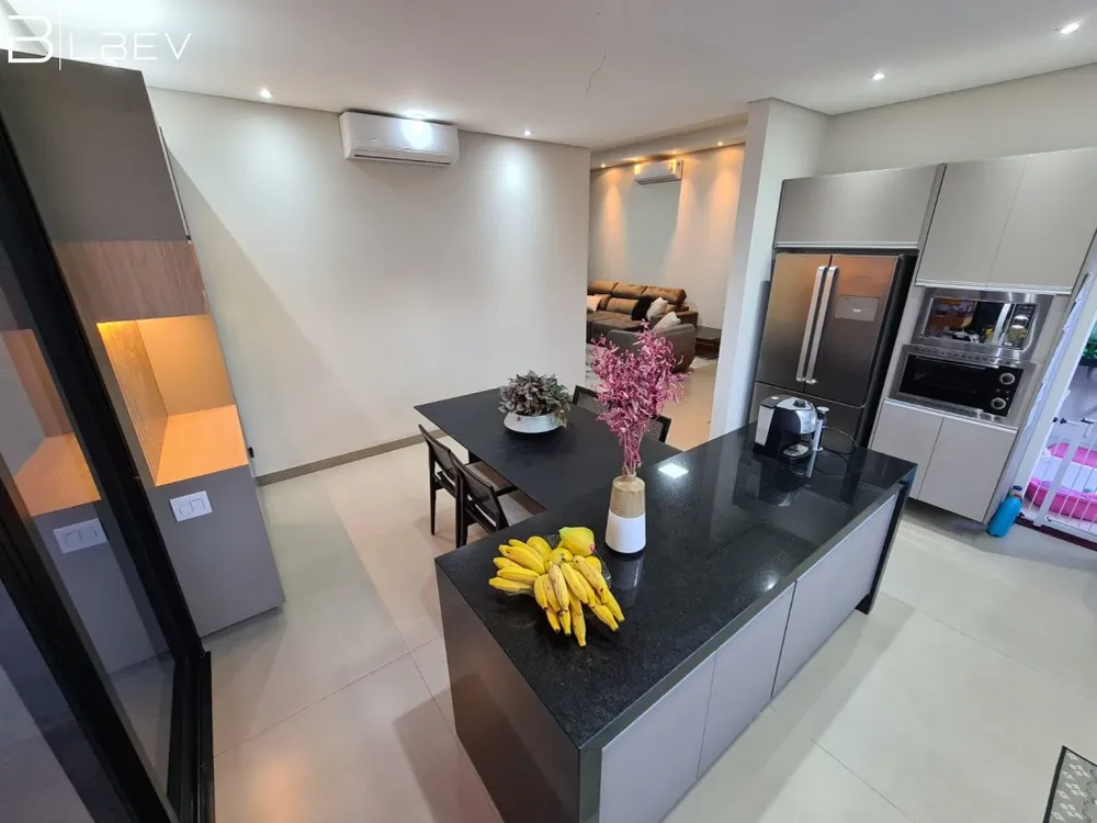 Casa, 3 quartos, 205 m² - Foto 1