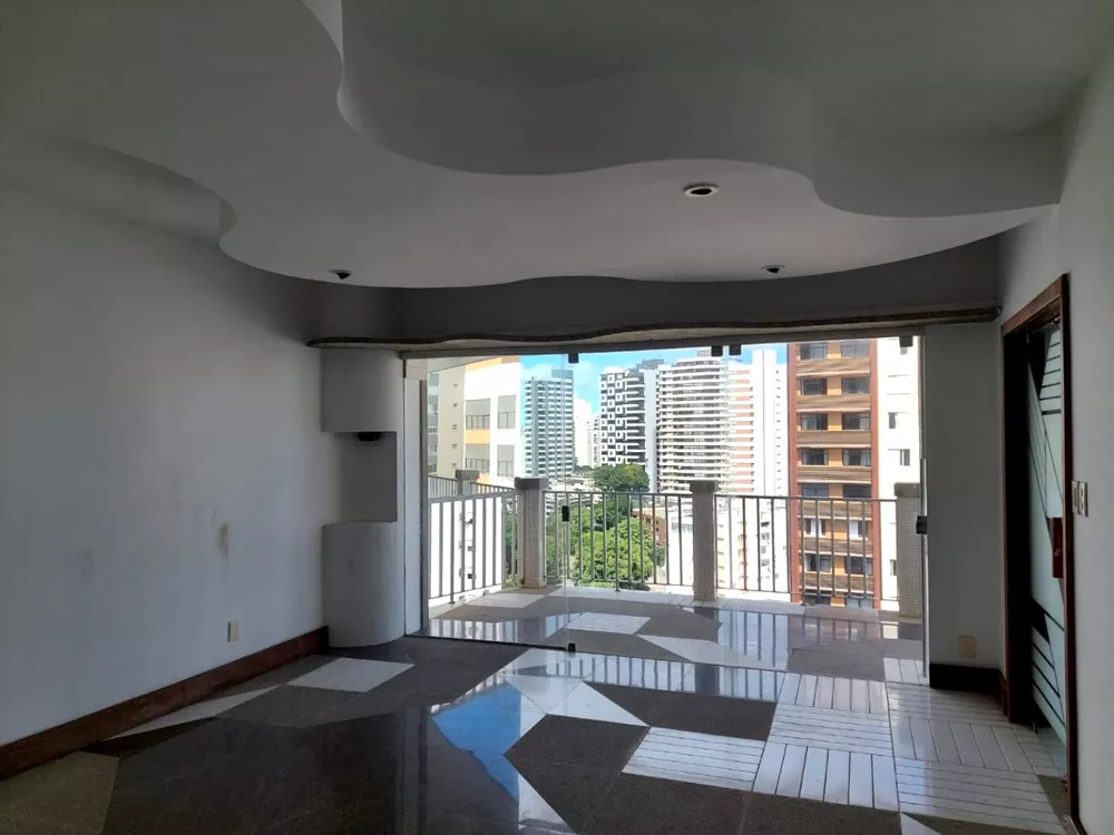 Apartamento à venda com 4 quartos, 265m² - Foto 1