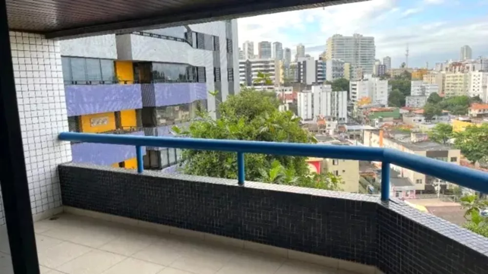 Apartamento à venda com 4 quartos, 189m² - Foto 1