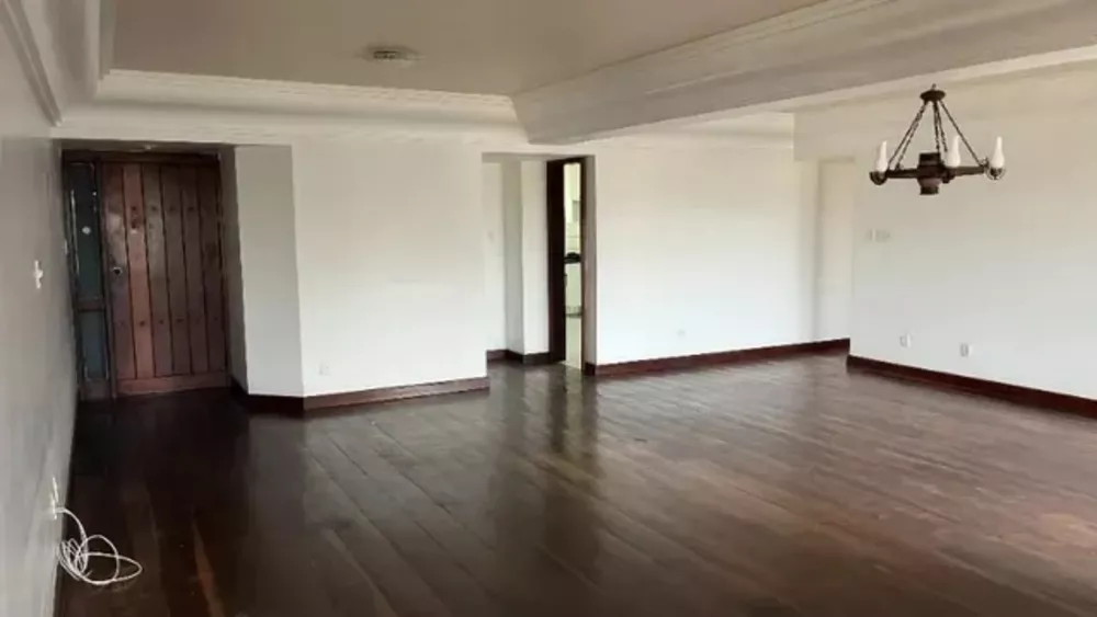 Apartamento à venda com 4 quartos, 189m² - Foto 4