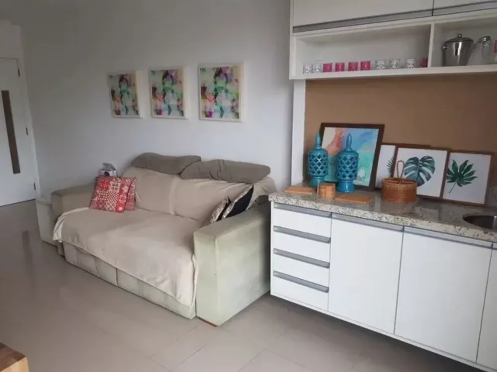 Apartamento à venda com 3 quartos, 85m² - Foto 2