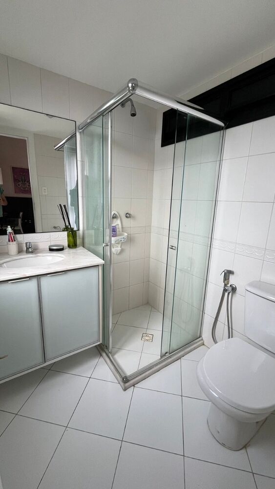 Apartamento à venda com 3 quartos, 183m² - Foto 3