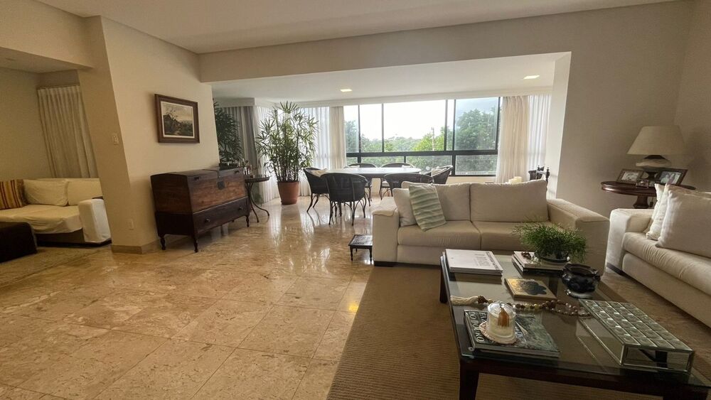 Apartamento à venda com 3 quartos, 183m² - Foto 2
