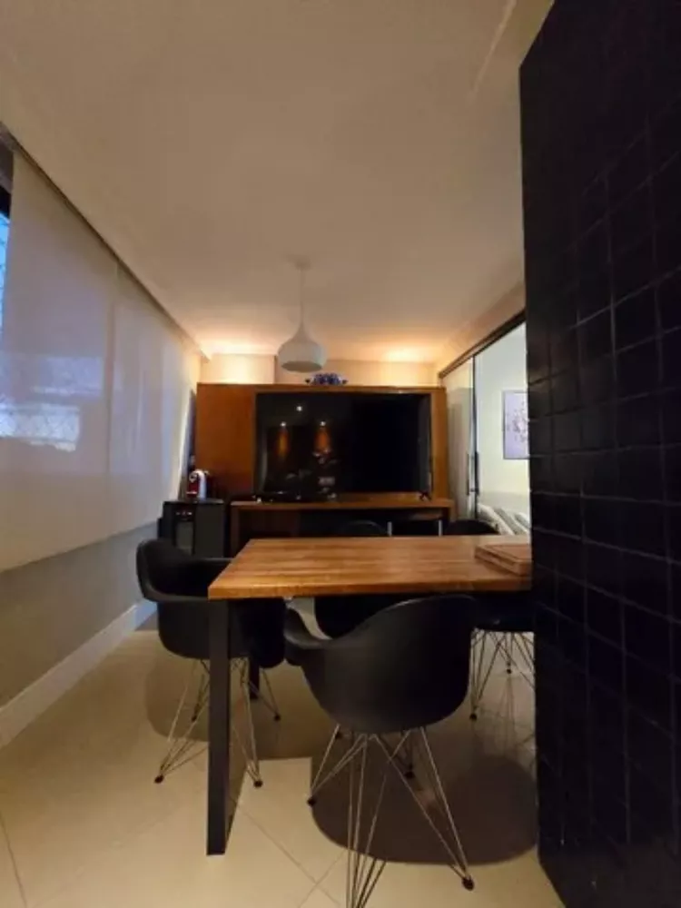 Apartamento à venda com 4 quartos, 111m² - Foto 2