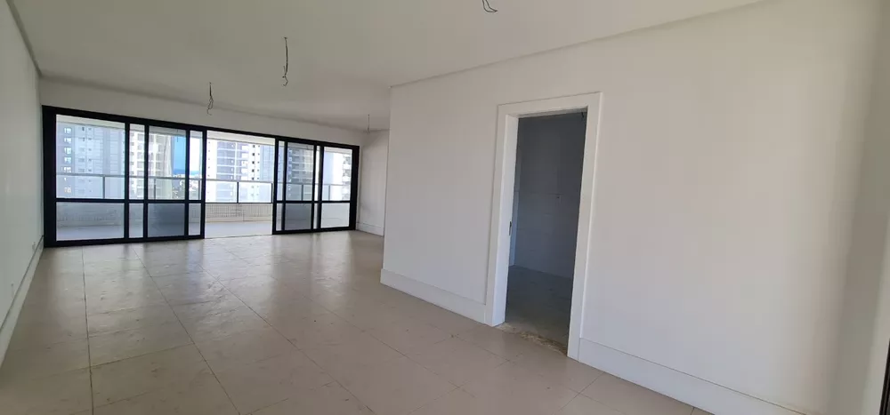 Apartamento à venda com 4 quartos, 295m² - Foto 4