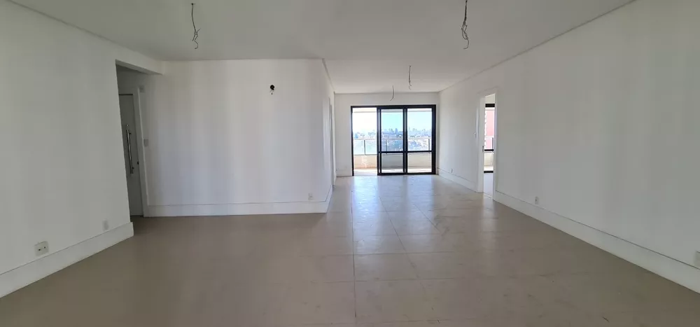 Apartamento à venda com 4 quartos, 295m² - Foto 2