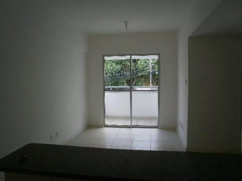 Apartamento à venda com 2 quartos, 60m² - Foto 3