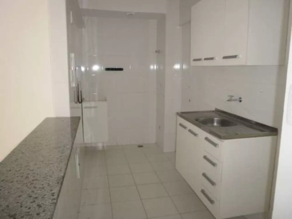 Apartamento à venda com 2 quartos, 60m² - Foto 4