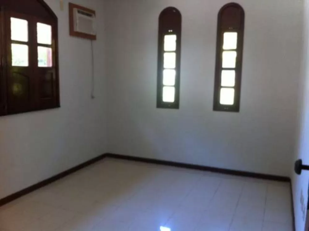 Casa de Condomínio à venda com 5 quartos, 600m² - Foto 3