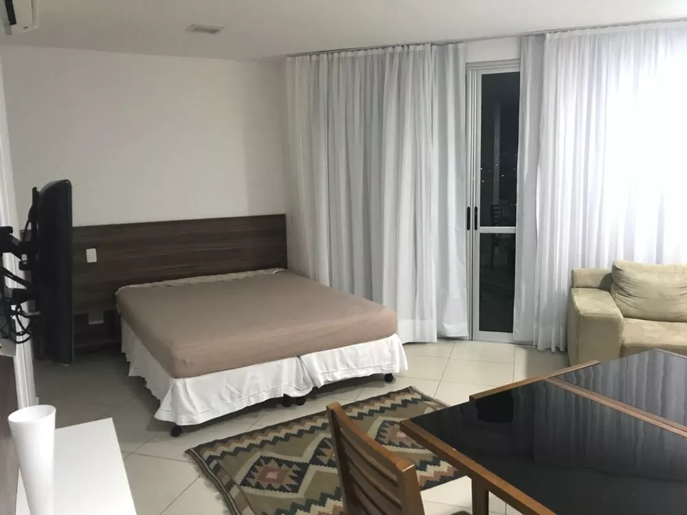 Apartamento à venda com 1 quarto, 44m² - Foto 2