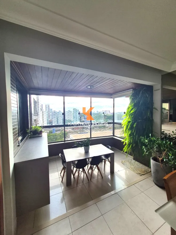 Apartamento, 4 quartos, 196 m² - Foto 2