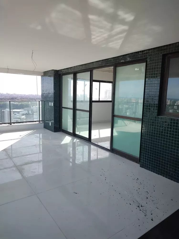 Apartamento à venda com 4 quartos, 212m² - Foto 4