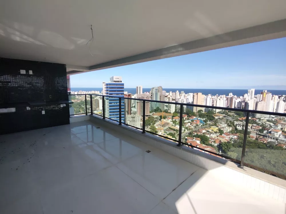 Apartamento à venda com 4 quartos, 212m² - Foto 2