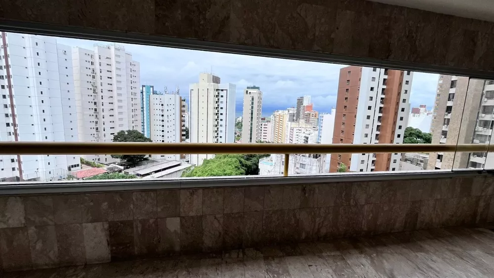 Apartamento à venda com 4 quartos, 311m² - Foto 2