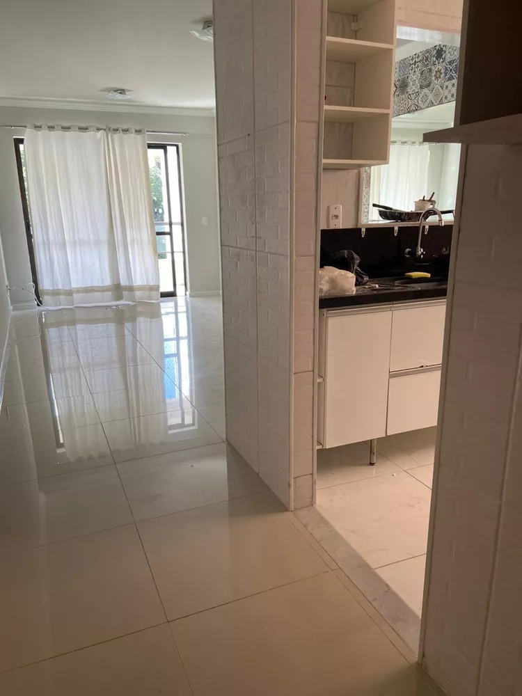 Apartamento à venda com 3 quartos, 90m² - Foto 2