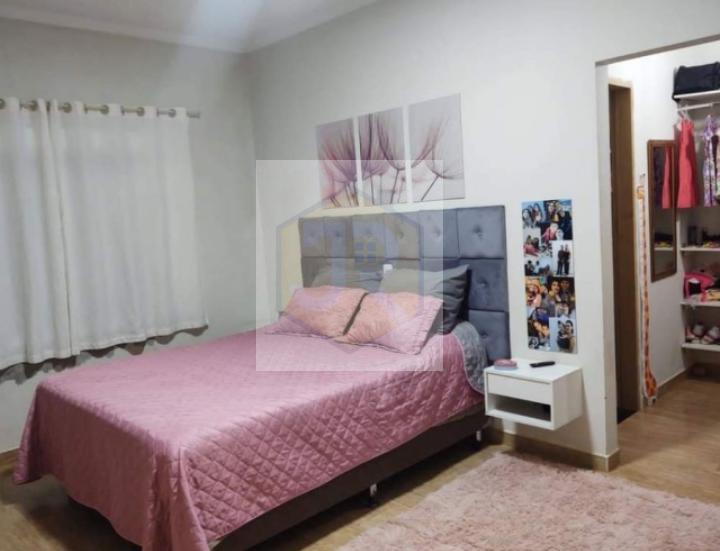 Casa à venda com 1 quarto, 200m² - Foto 12