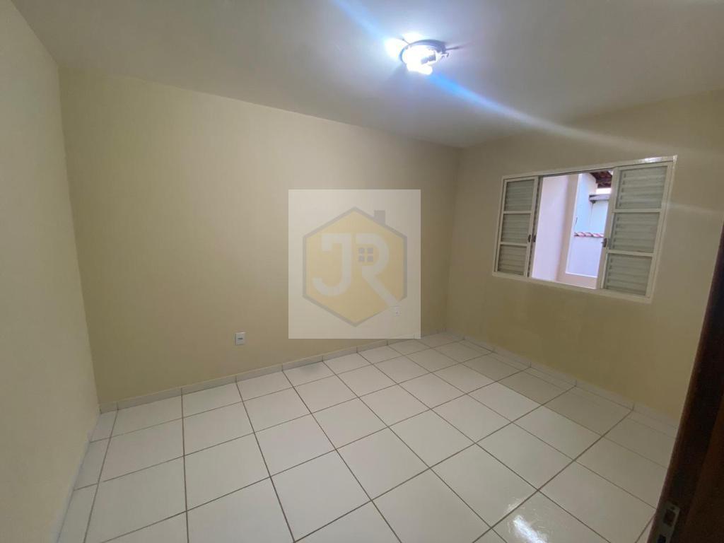 Casa à venda com 1 quarto, 350m² - Foto 8