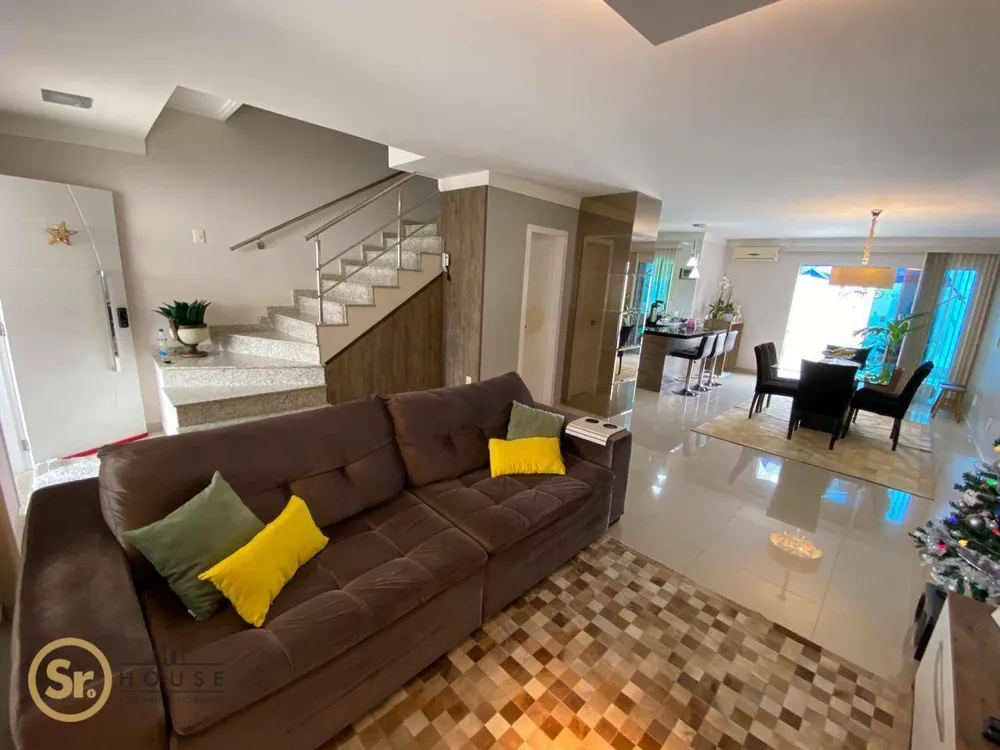 Sobrado, 3 quartos, 183 m² - Foto 1
