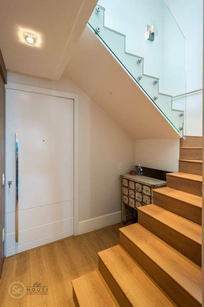 Cobertura, 3 quartos, 253 m² - Foto 3