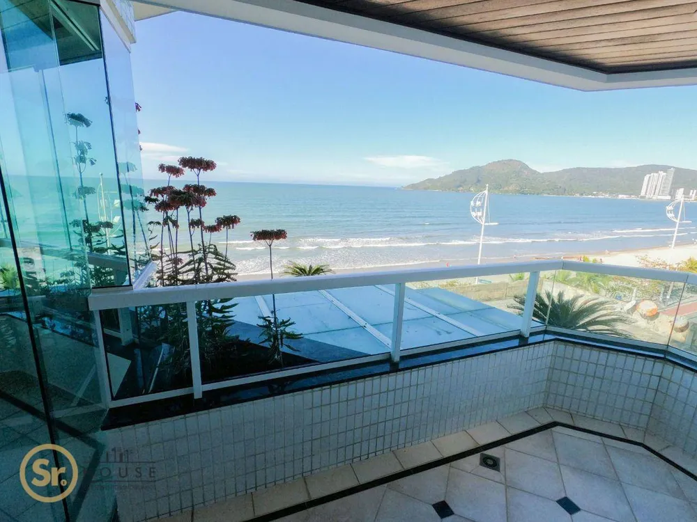 Apartamento, 3 quartos, 185 m² - Foto 1