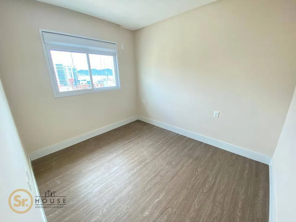 Apartamento, 4 quartos, 156 m² - Foto 2