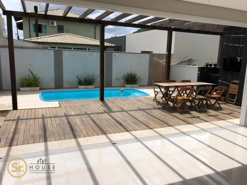 Casa, 4 quartos, 286 m² - Foto 2