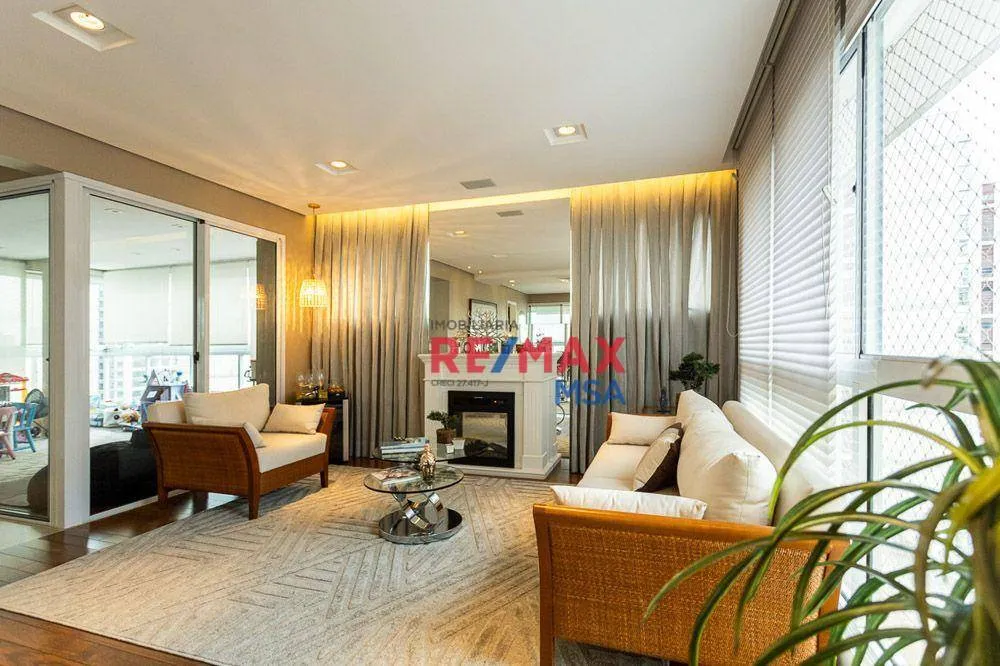 Apartamento, 3 quartos, 236 m² - Foto 3