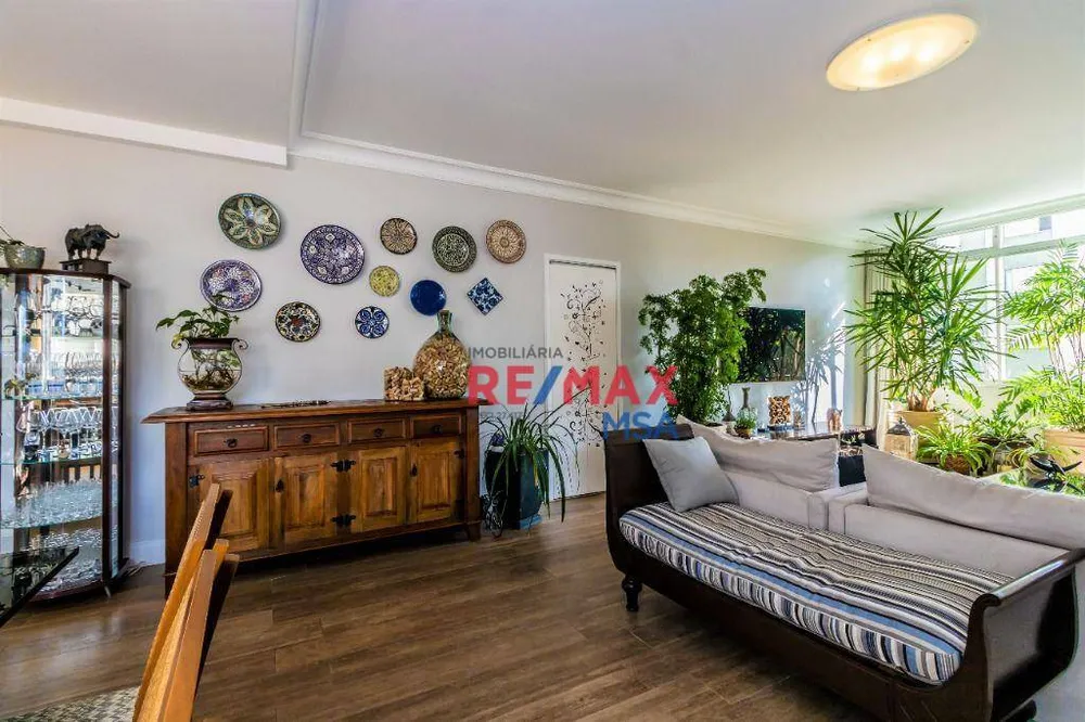 Apartamento, 3 quartos, 220 m² - Foto 3