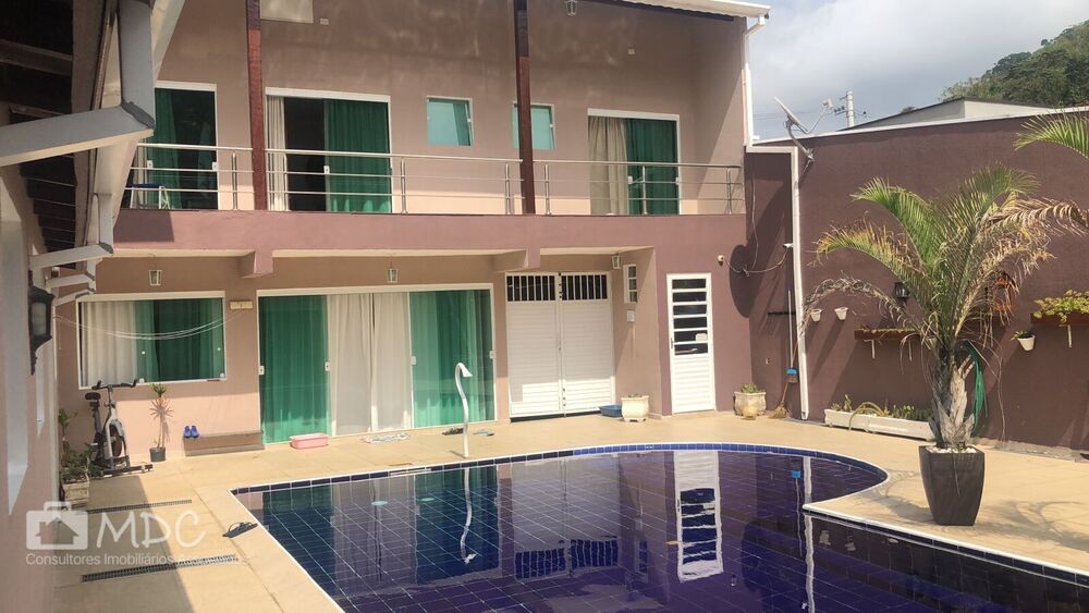 Casa, 3 quartos, 370 m² - Foto 1