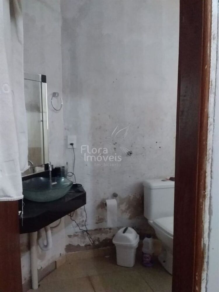 Sobrado à venda com 4 quartos, 250M2 - Foto 13
