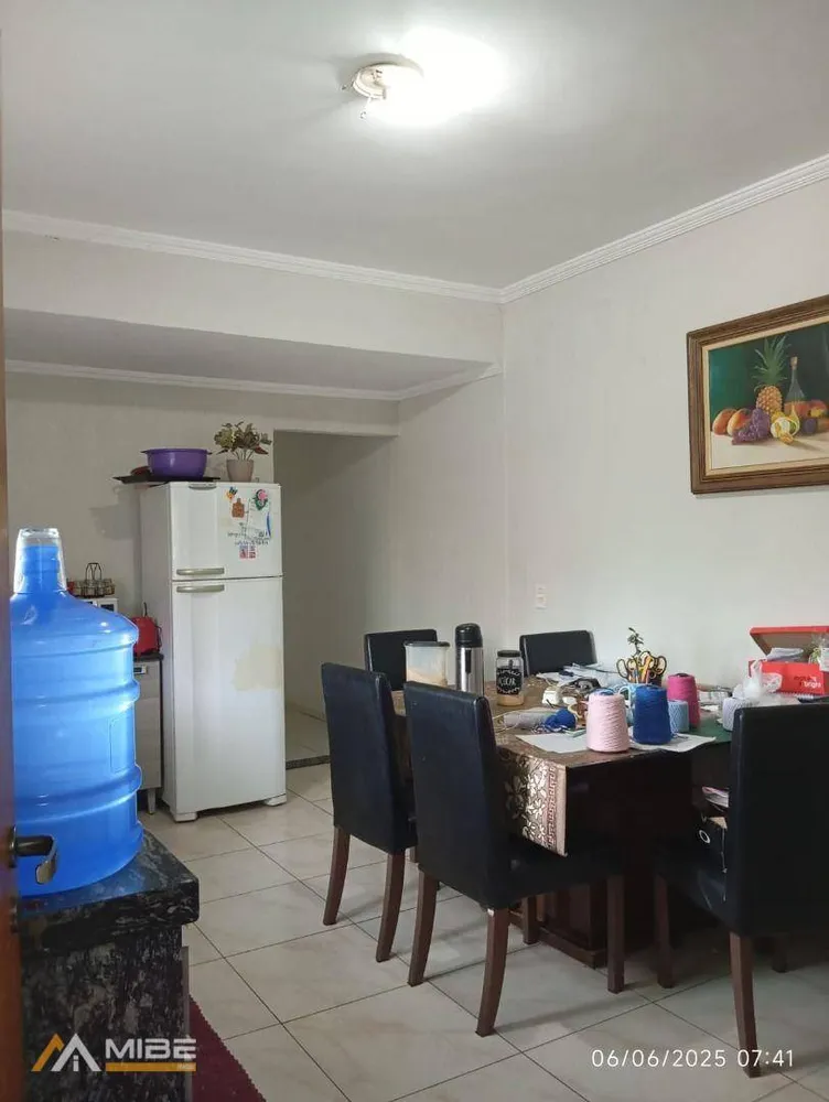 Casa, 3 quartos, 200 m² - Foto 1