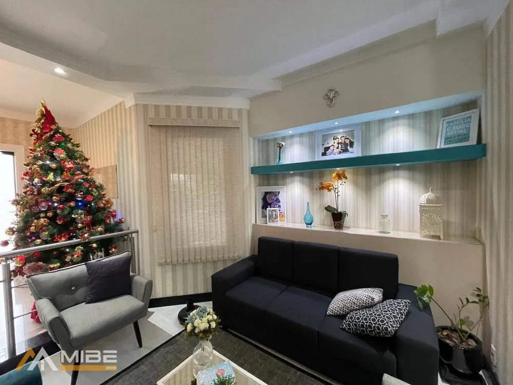 Sobrado, 3 quartos, 330 m² - Foto 1