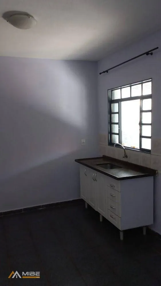 Casa, 4 quartos, 238 m² - Foto 2