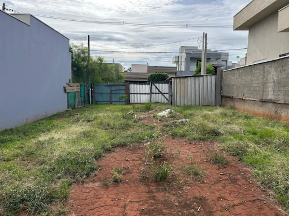 Loteamento e Condomínio, 250 m² - Foto 1