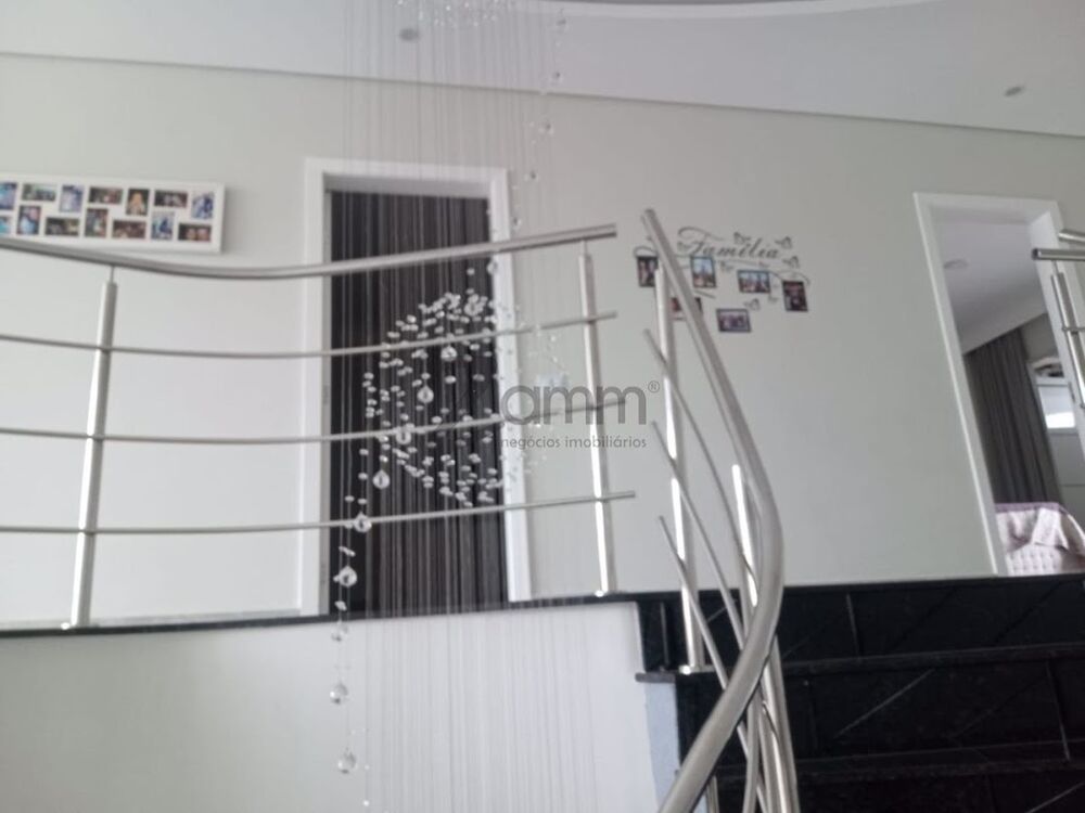 Casa à venda com 3 quartos, 250M2 - Foto 9