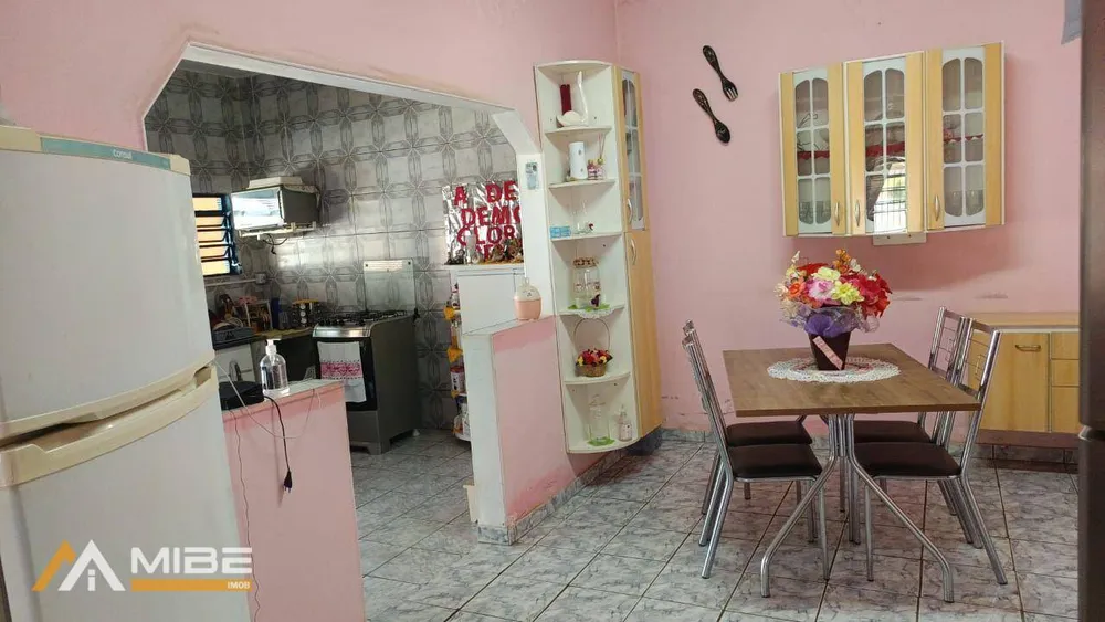 Casa, 3 quartos, 170 m² - Foto 2
