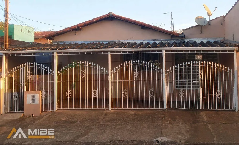 Casa, 3 quartos, 137 m² - Foto 1