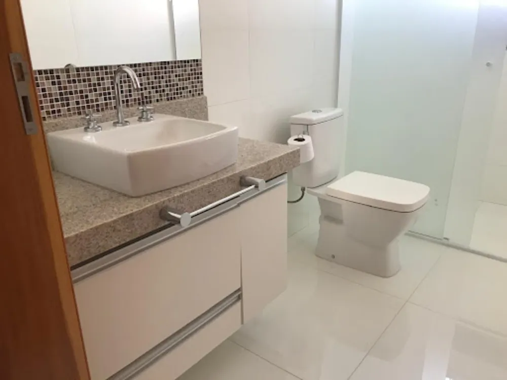 Sobrado, 4 quartos, 304 m² - Foto 2