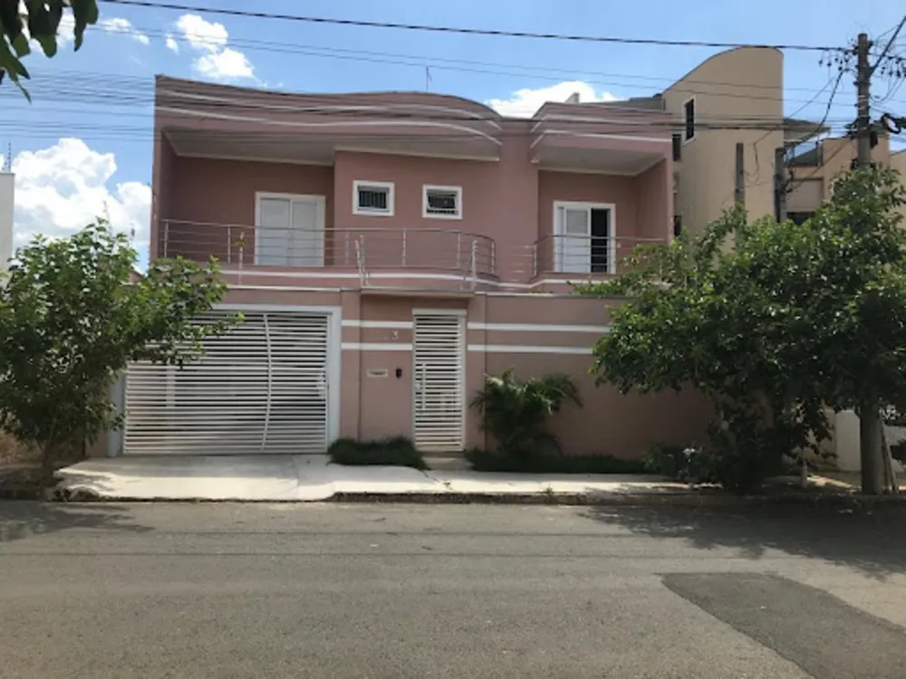 Sobrado, 4 quartos, 304 m² - Foto 1