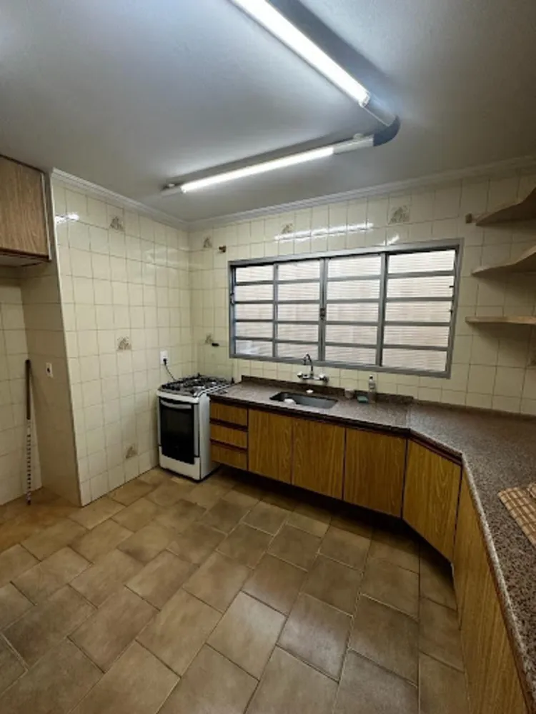 Casa, 3 quartos, 190 m² - Foto 2