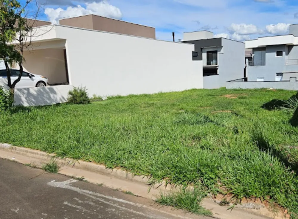 Loteamento e Condomínio, 250 m² - Foto 1