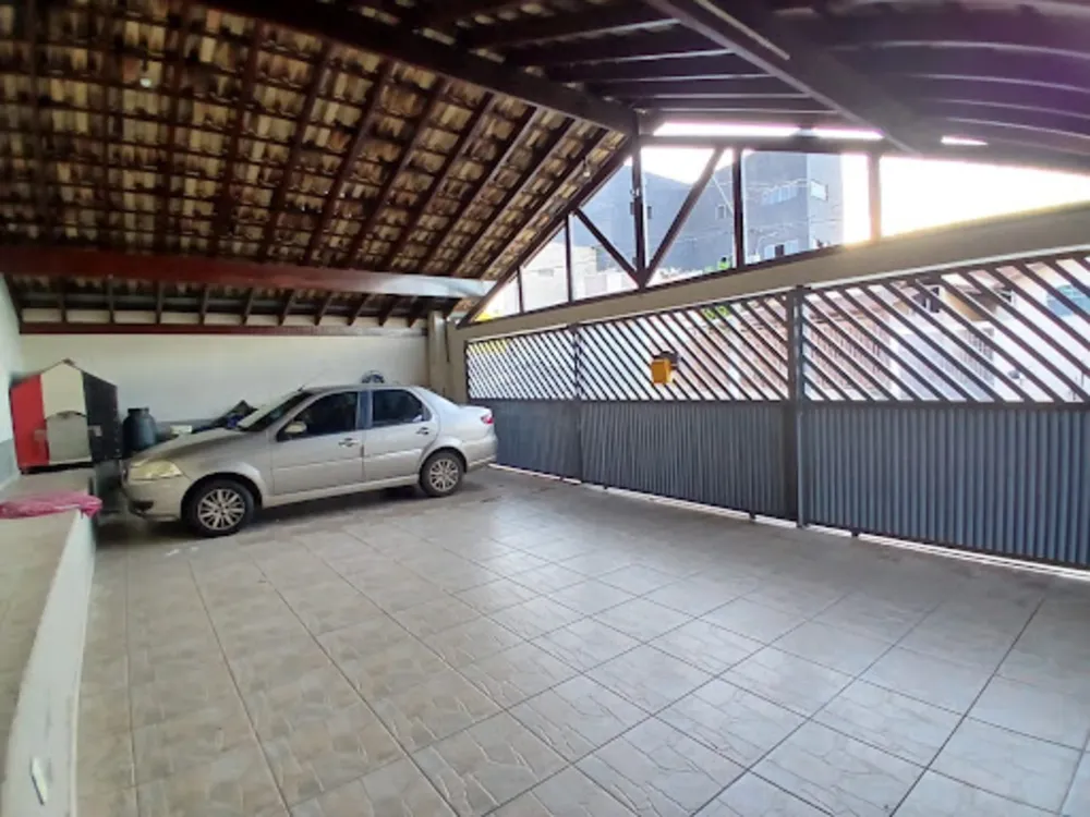Casa, 4 quartos, 219 m² - Foto 3