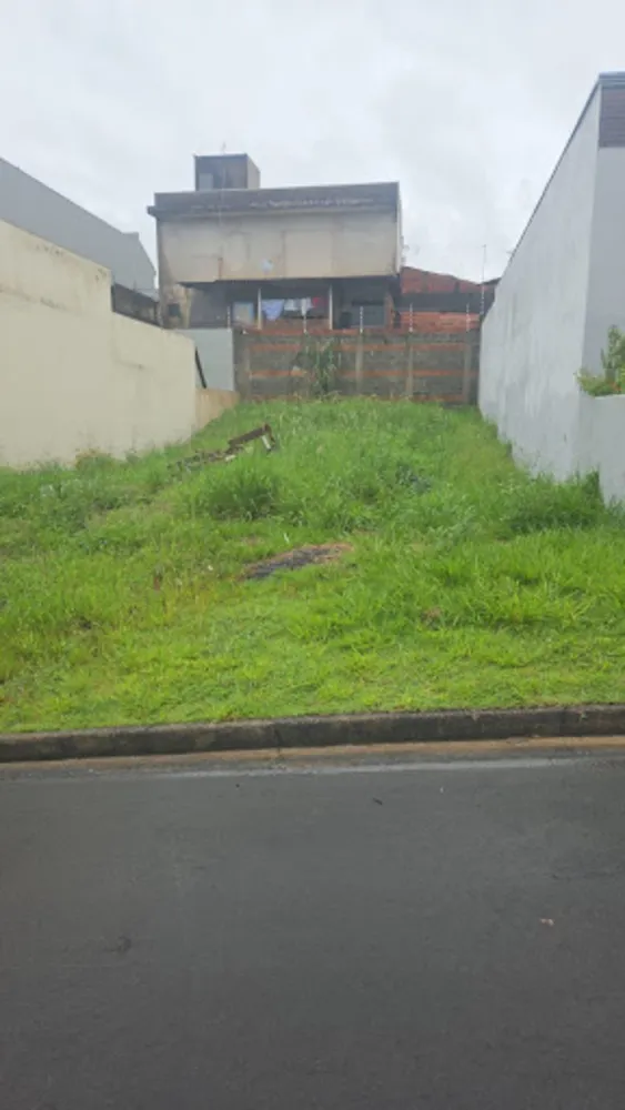 Loteamento e Condomínio, 250 m² - Foto 1