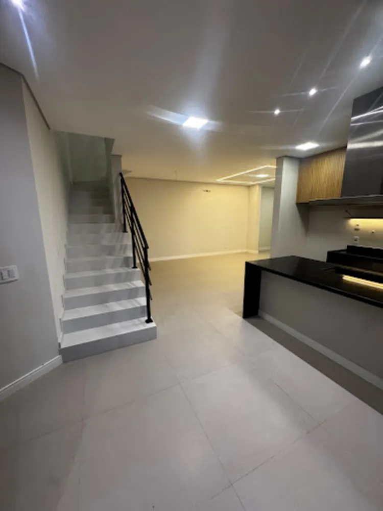 Sobrado, 3 quartos, 178 m² - Foto 2